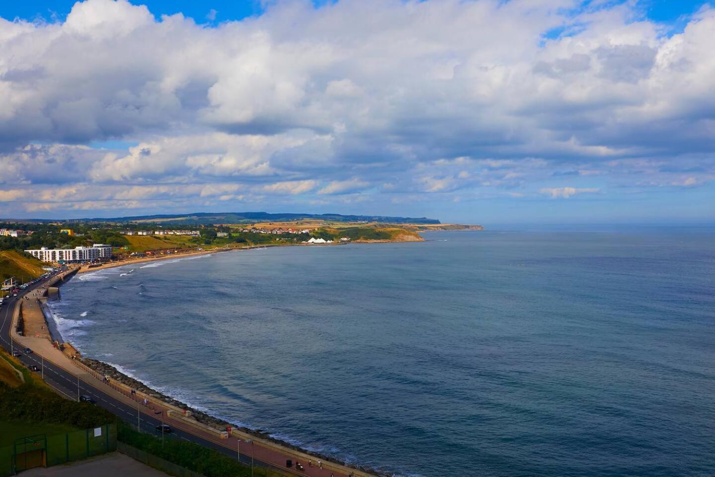 Seascape - Fantastic Location With Sea Views! Scarborough Exterior photo