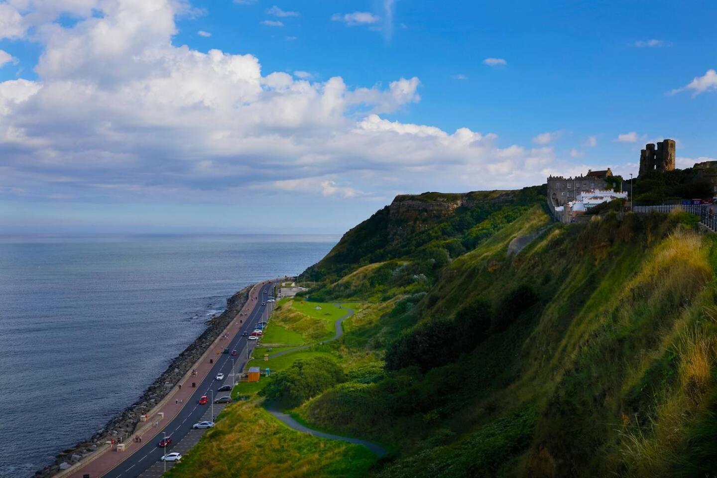 Seascape - Fantastic Location With Sea Views! Scarborough Exterior photo